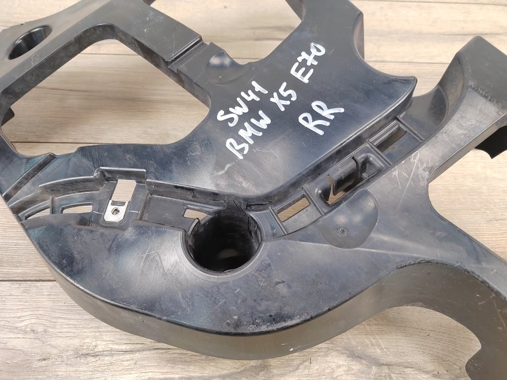 Кронштейн бампера, 1000 рублей, Москва