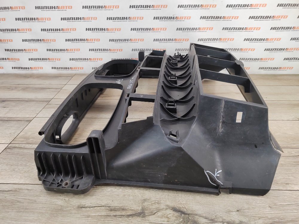 Панель передняя, 5000 рублей, Москва