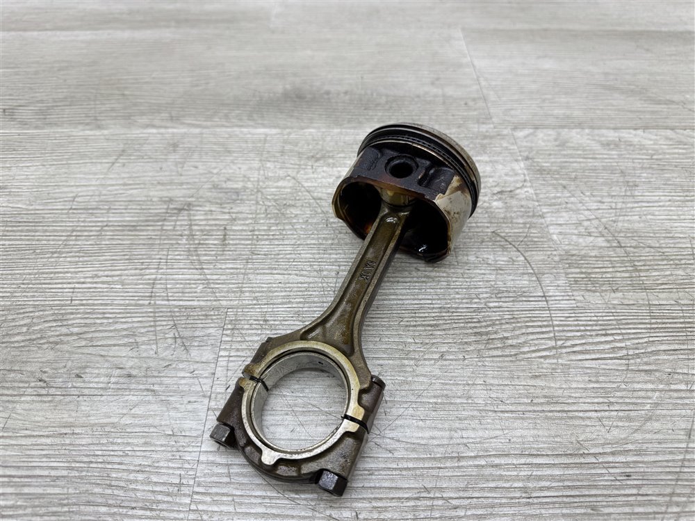 Поршень двигателя, 2000 рублей, Севастополь