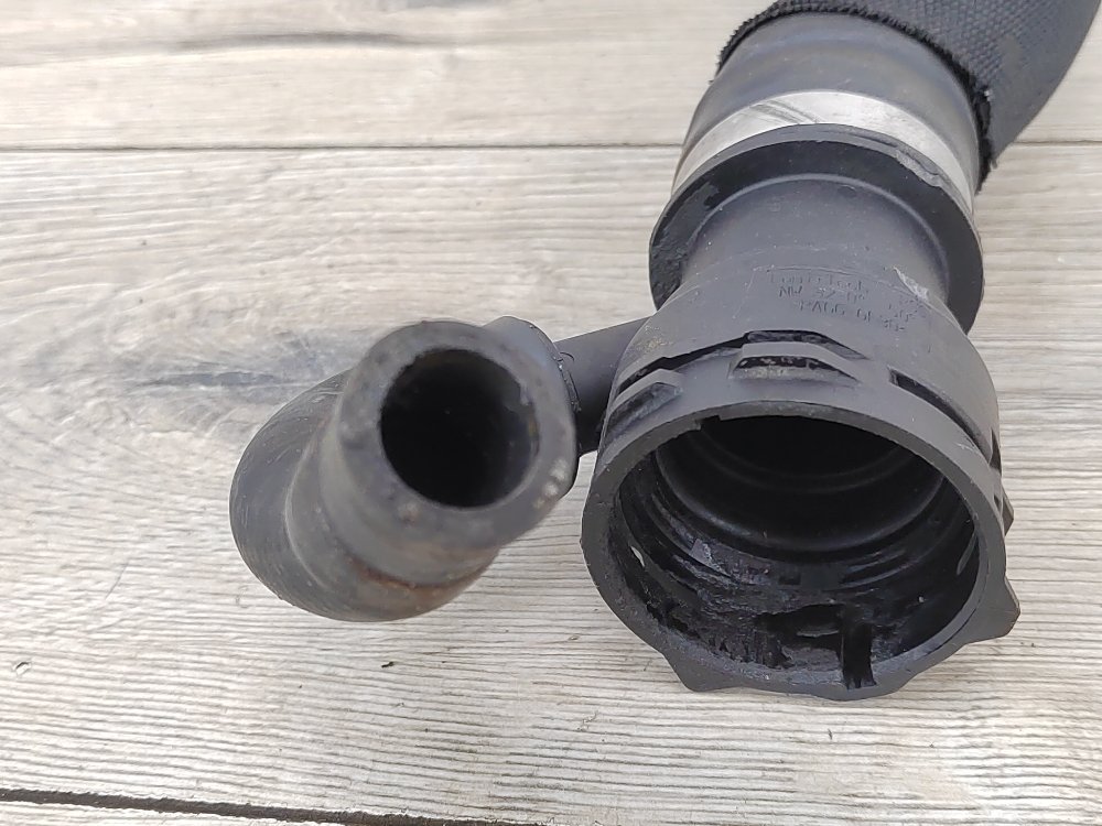 Патрубок системы охлаждения, 1400 рублей, Москва