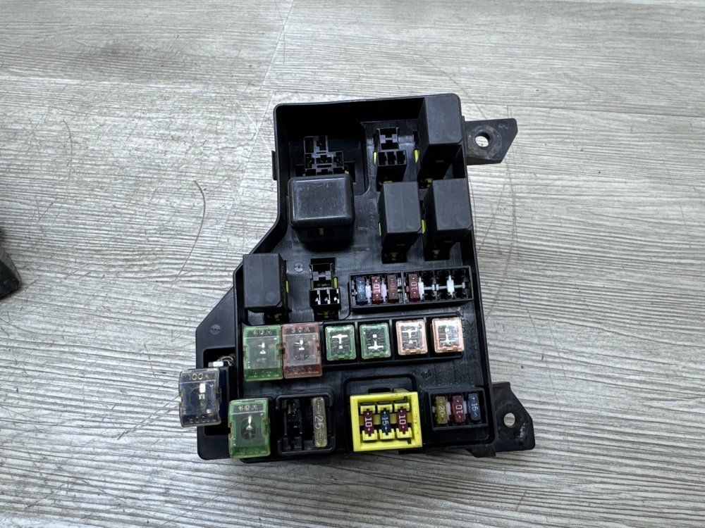 Блок предохранителей под капот, 2300 рублей, Севастополь