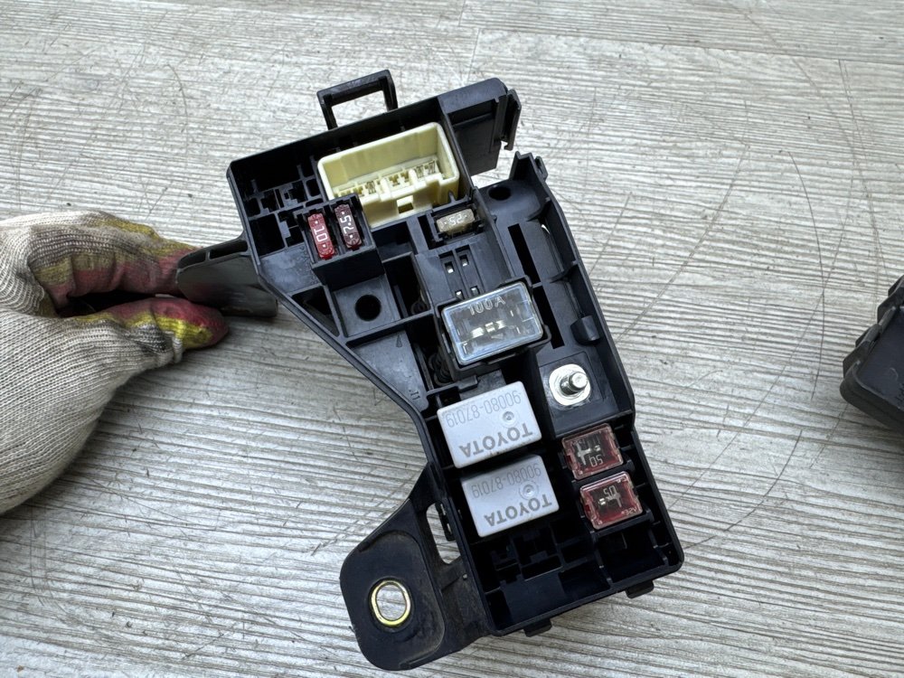 Блок предохранителей под капот, 1900 рублей, Севастополь