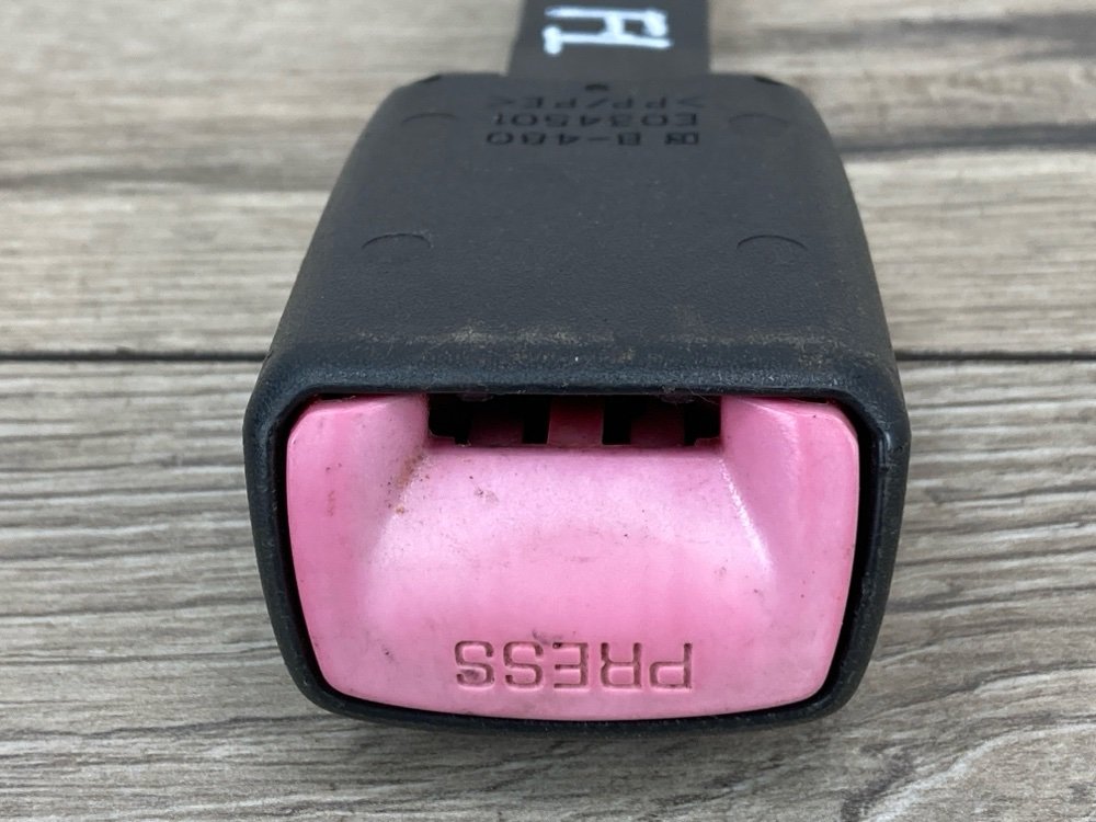 Замок ремня безопасности, 1000 рублей, Москва