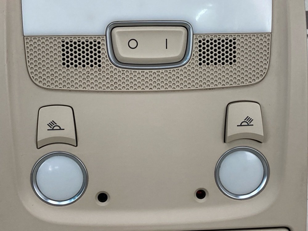 Плафон салона, 1400 рублей, Москва