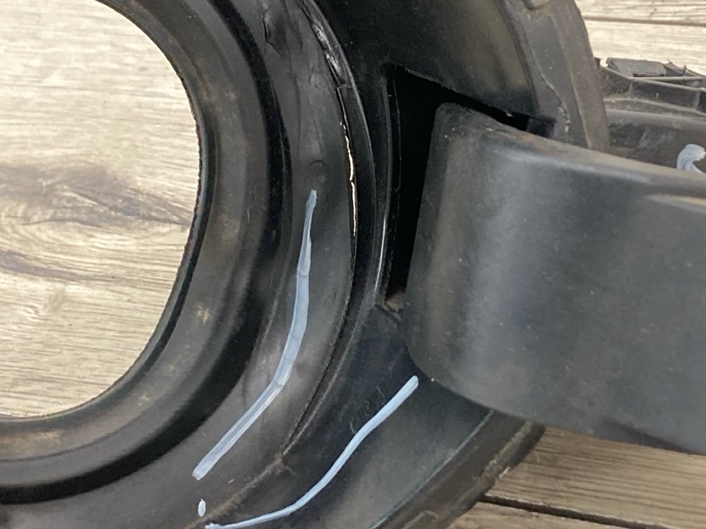 Лючок топливного бака, 500 рублей, Москва