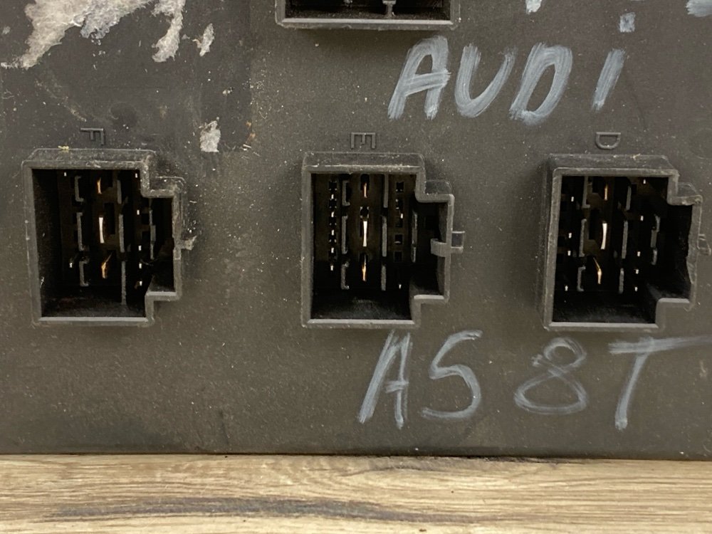 Блок управления бортовой сети, 4000 рублей, Москва