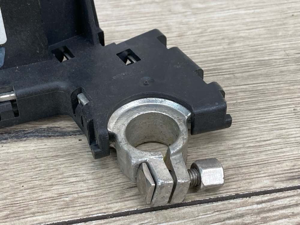 Клемма АКБ, 2000 рублей, Москва