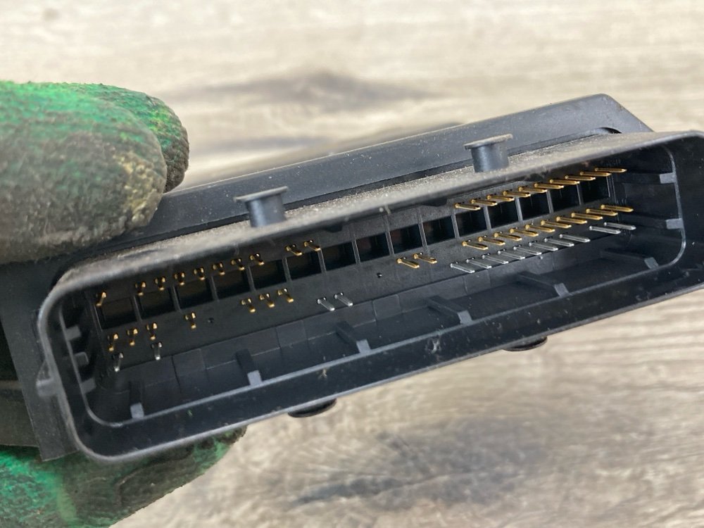 Блок управления SRS, 2000 рублей, Москва