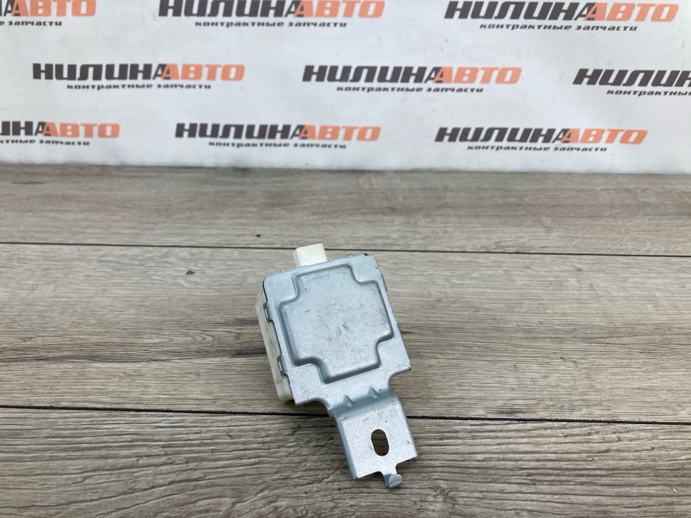 Блок управления центральным замком, 500 рублей, Москва