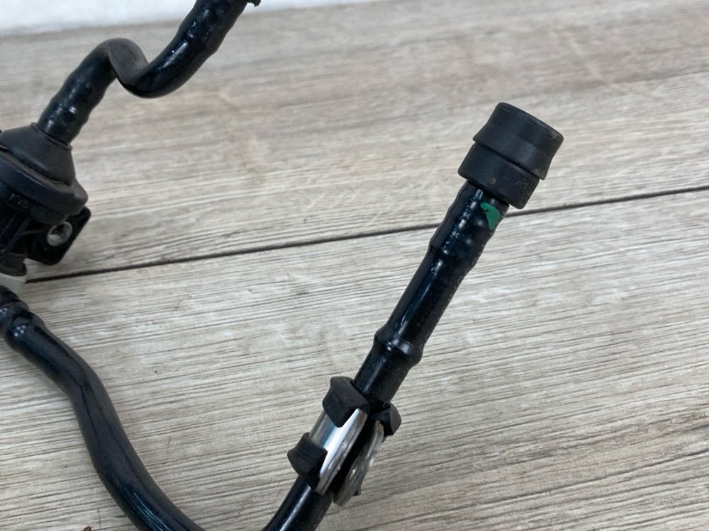 Клапан вентиляции топливного бака, 2500 рублей, Москва