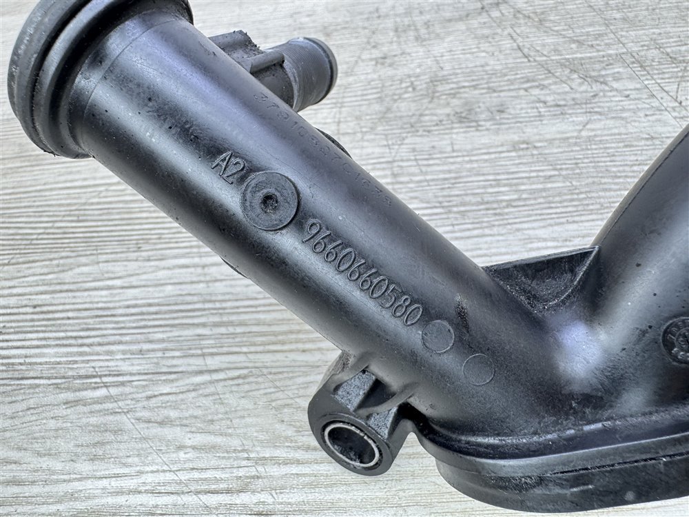 Патрубок системы охлаждения, 1000 рублей, Севастополь