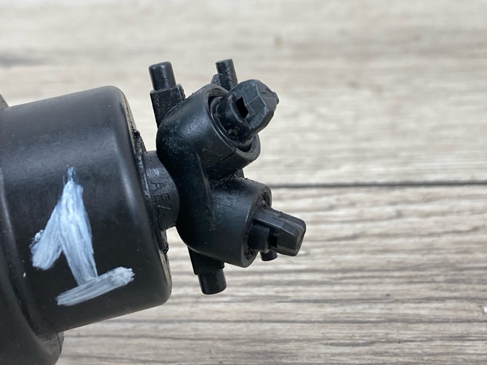 Форсунка омывателя фар, 1500 рублей, Москва