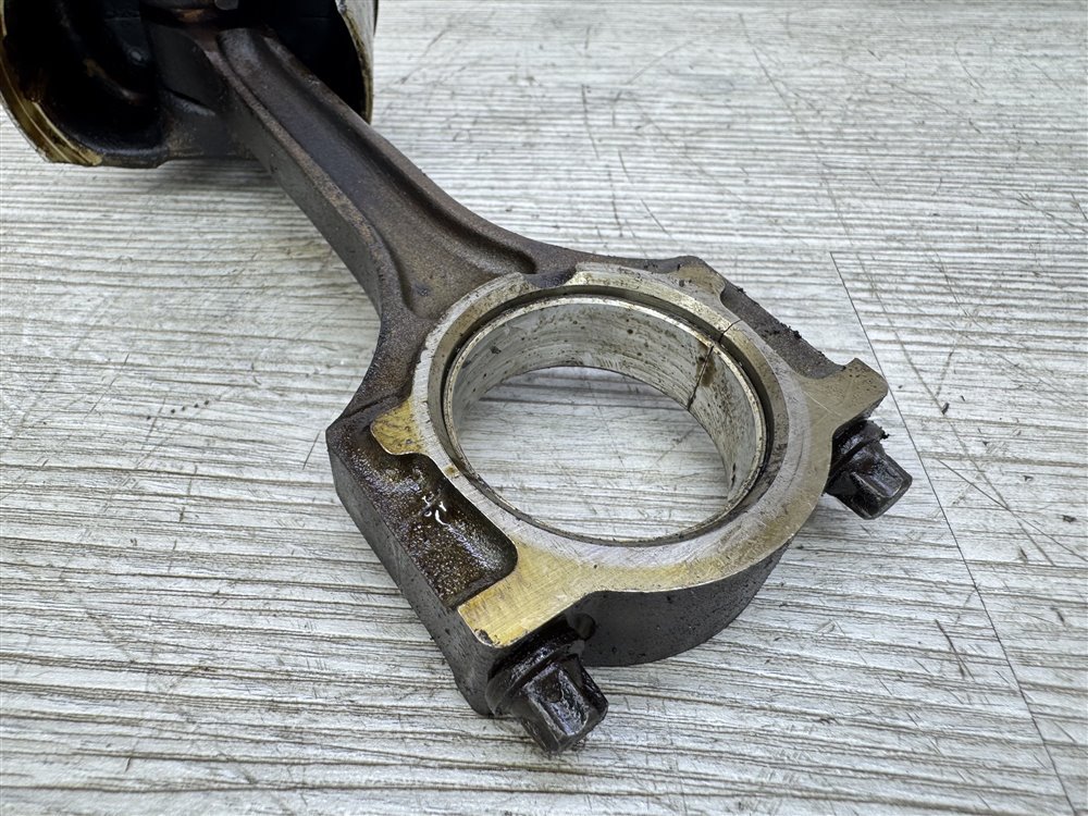 Поршень двигателя, 1500 рублей, Севастополь