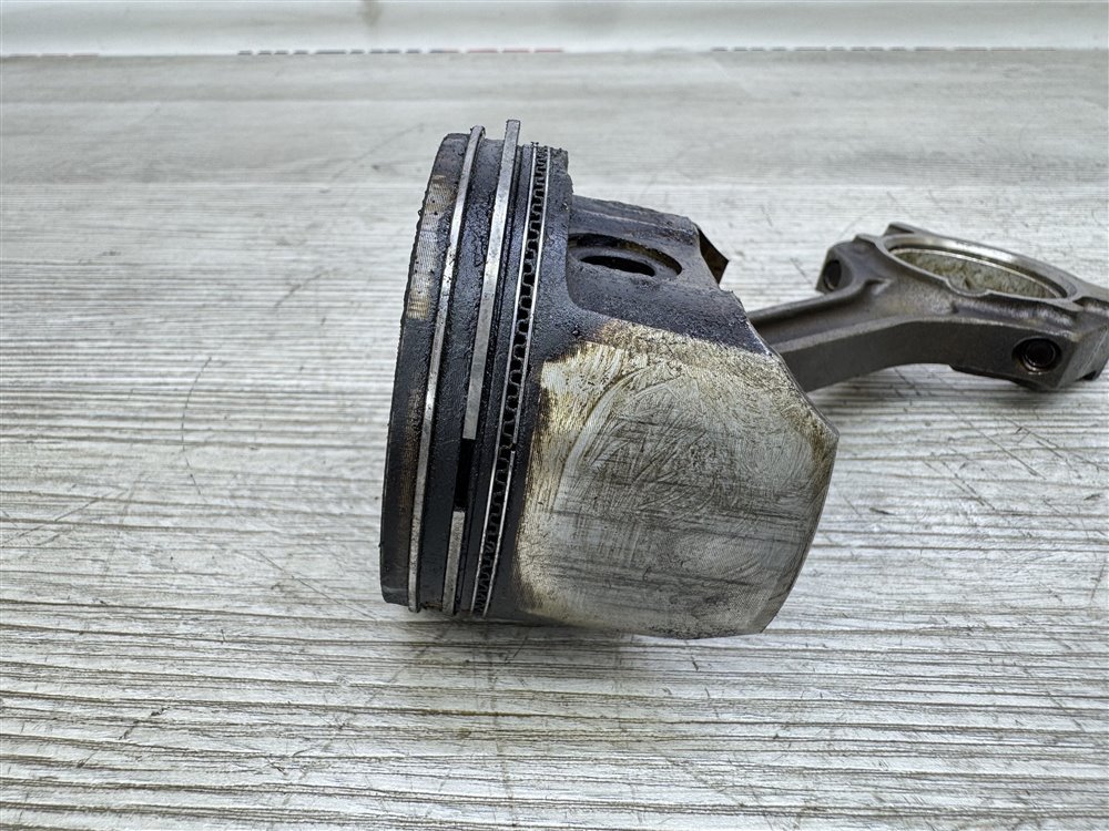 Поршень двигателя, 1500 рублей, Севастополь