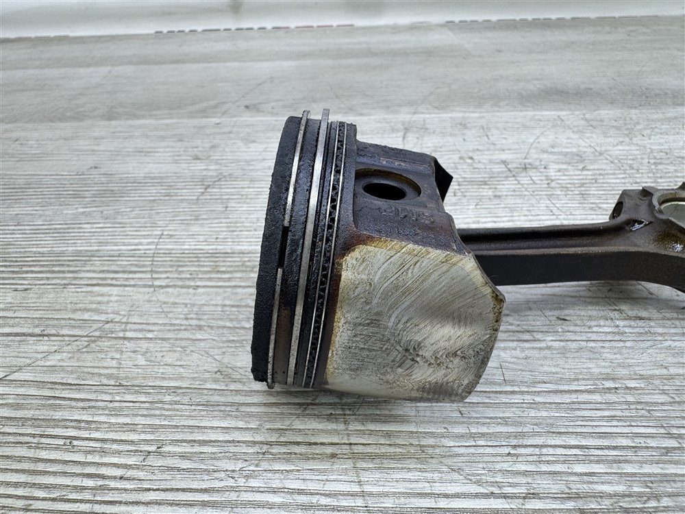 Поршень двигателя, 1500 рублей, Севастополь