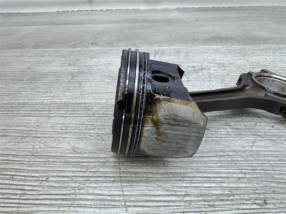 Поршень двигателя, 1500 рублей, Севастополь