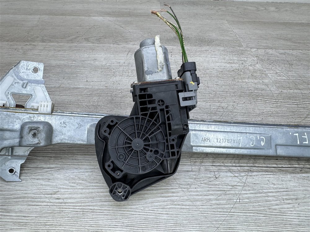 Стеклоподъемник, 1500 рублей, Севастополь