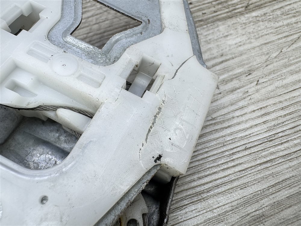 Стеклоподъемник, 1500 рублей, Севастополь