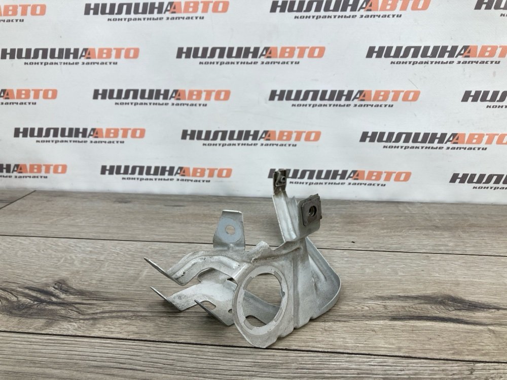 Кронштейн крыла, 1400 рублей, Москва