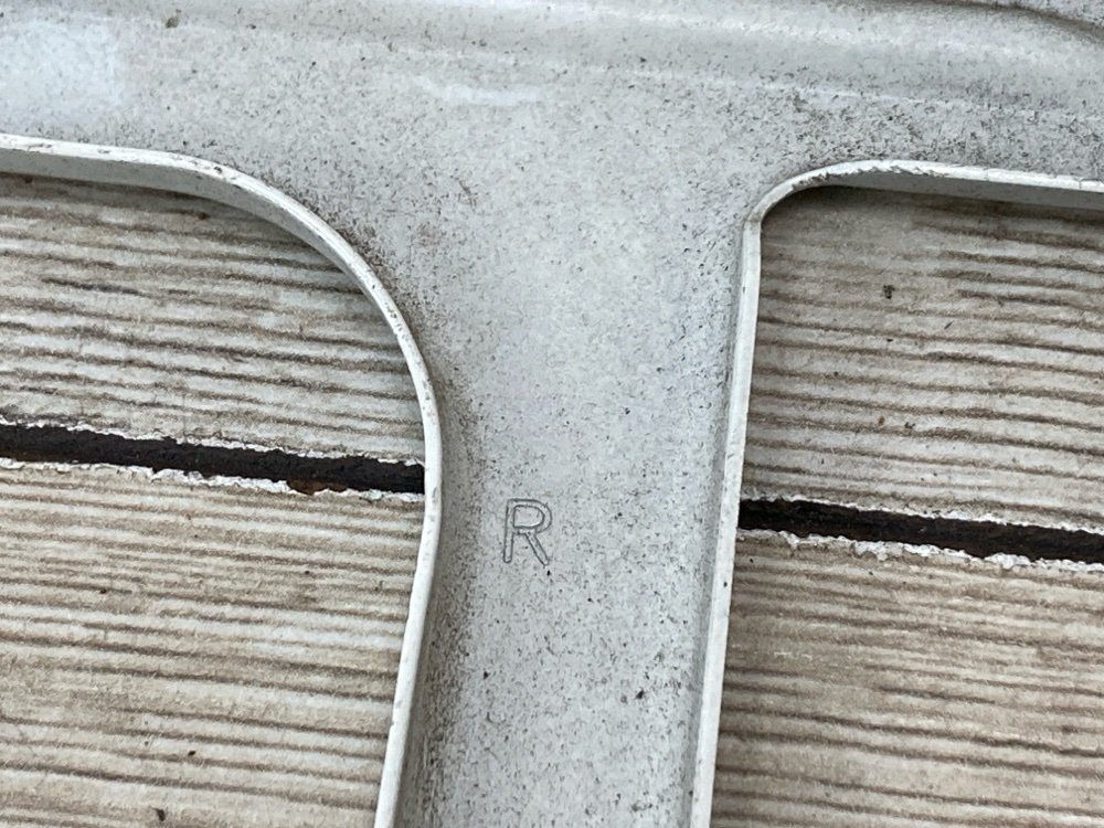 Кронштейн крыла, 1400 рублей, Москва