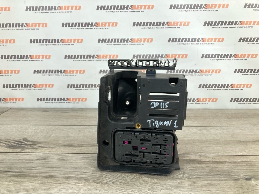 Кронштейн блока предохранителей, 500 рублей, Москва