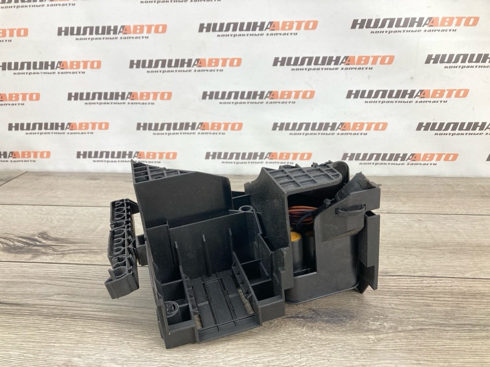 Кронштейн блока предохранителей, 500 рублей, Москва