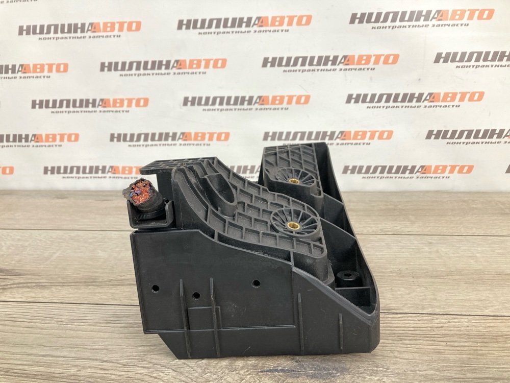 Кронштейн блока предохранителей, 500 рублей, Москва