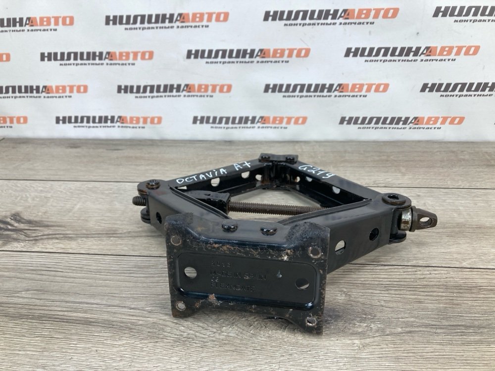 Домкрат, 4000 рублей, Москва