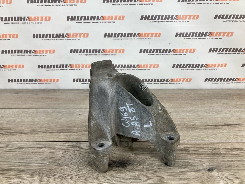 Кронштейн двигателя, 450 рублей, Москва