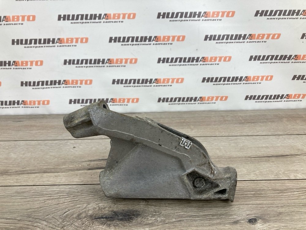 Кронштейн двигателя, 450 рублей, Москва