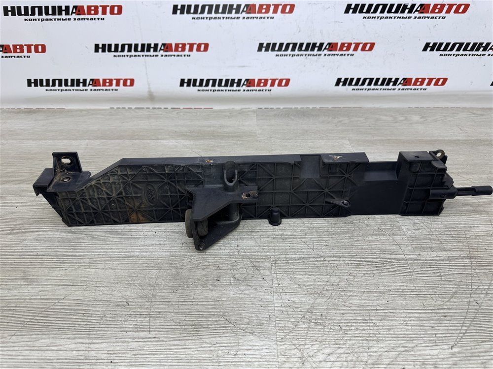 Кронштейн радиатора, 2000 рублей, Севастополь