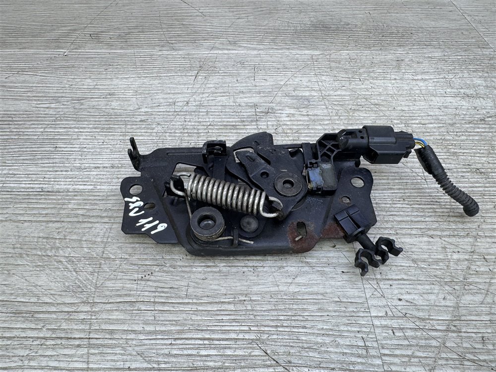 Замок капота, 1000 рублей, Севастополь