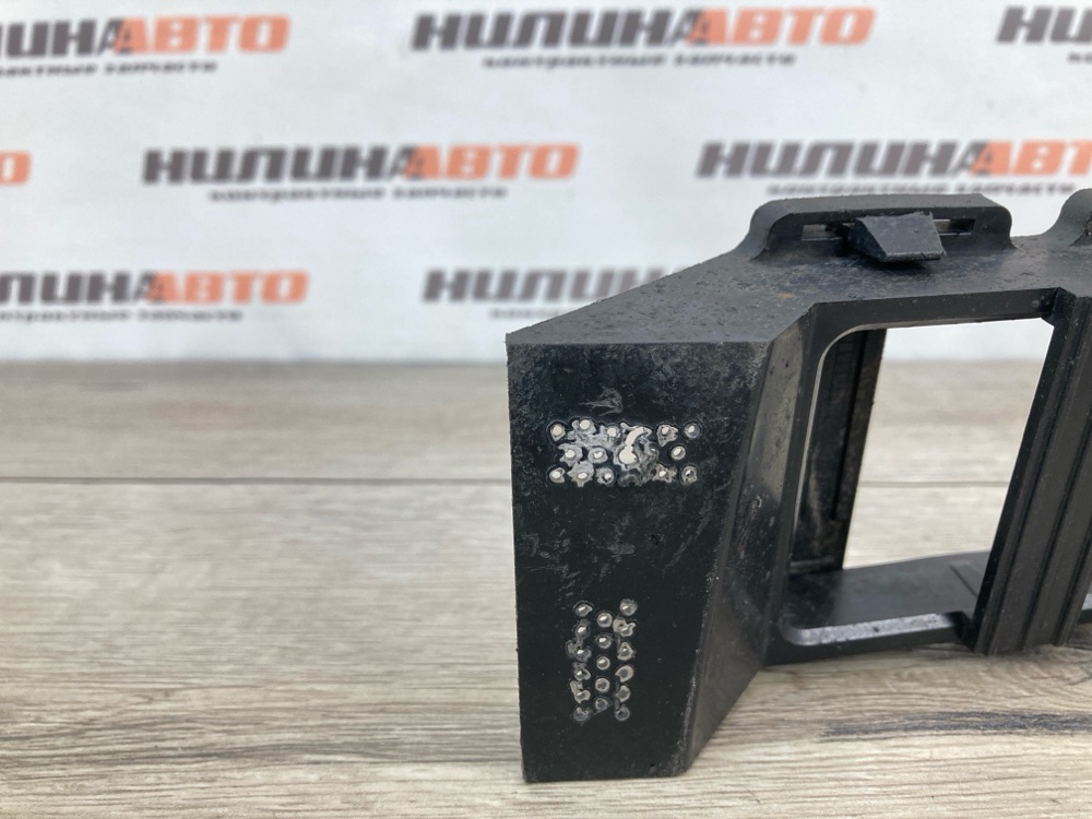 Кронштейн, 3000 рублей, Москва