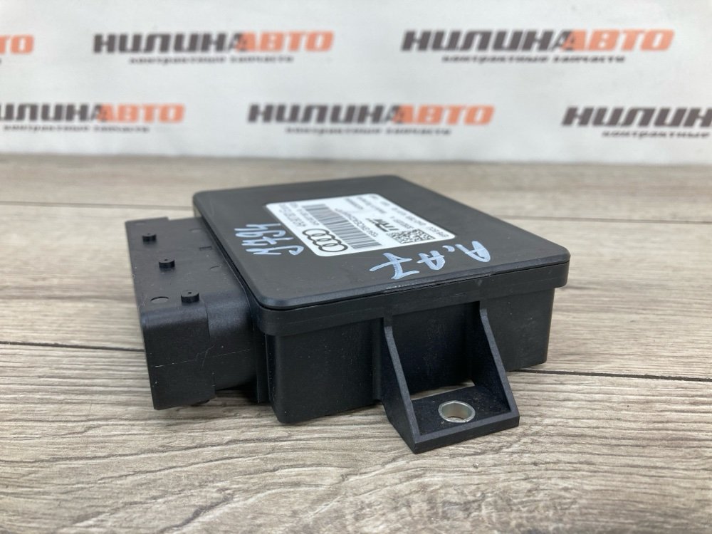 Блок управления стояночного тормоза, 1000 рублей, Москва