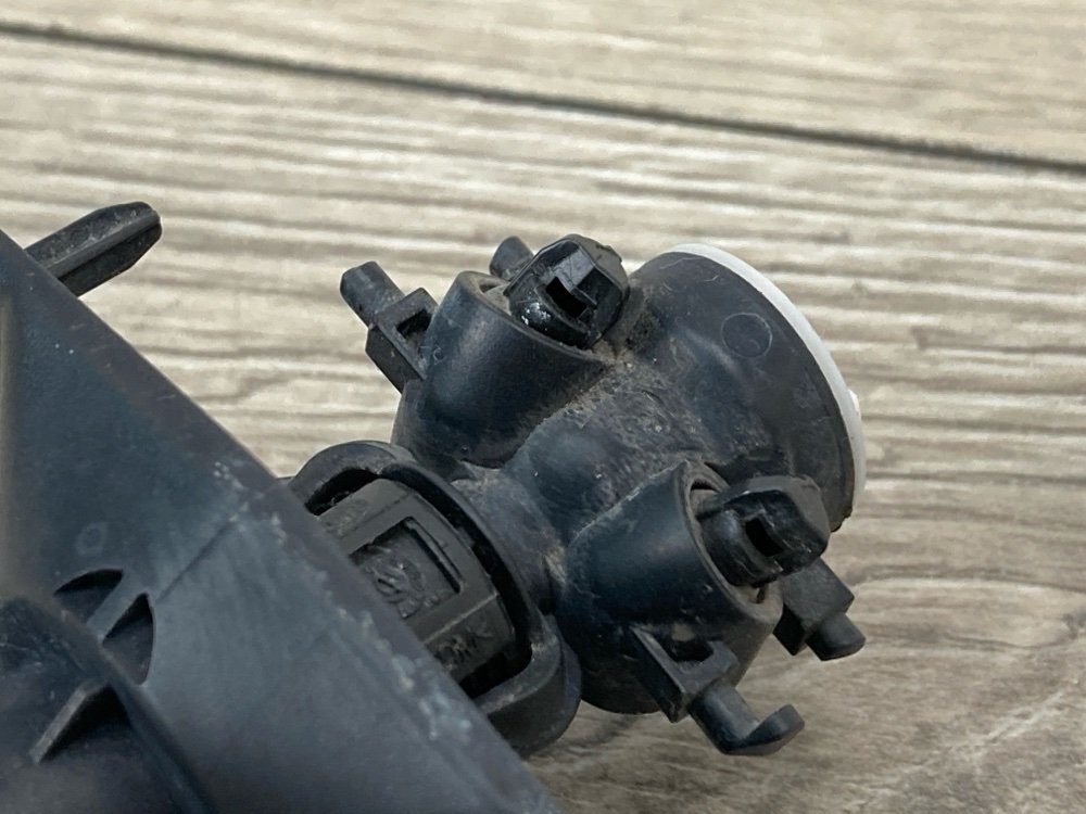 Форсунка омывателя фар, 3000 рублей, Москва