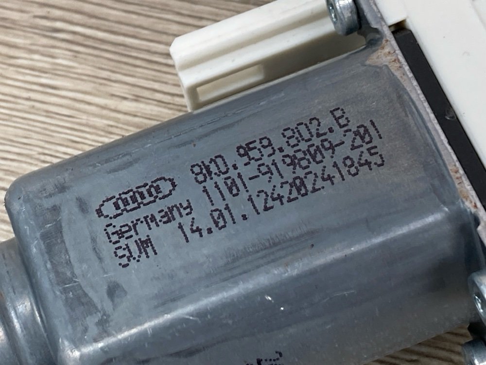 Стеклоподъемник, 1500 рублей, Москва