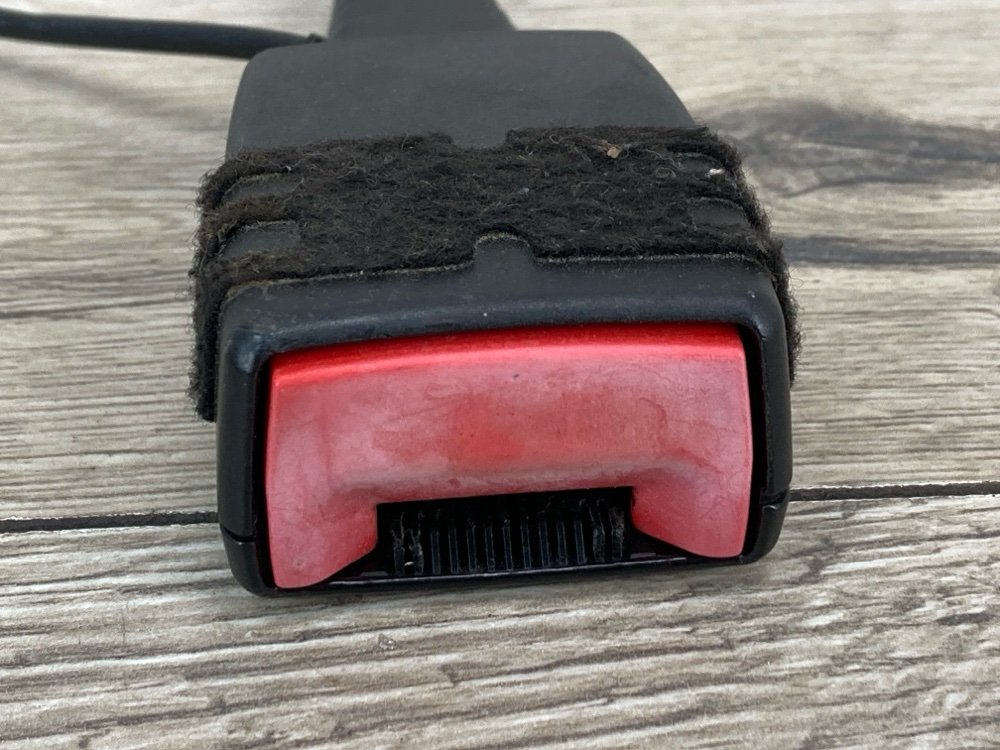 Замок ремня безопасности, 1000 рублей, Москва