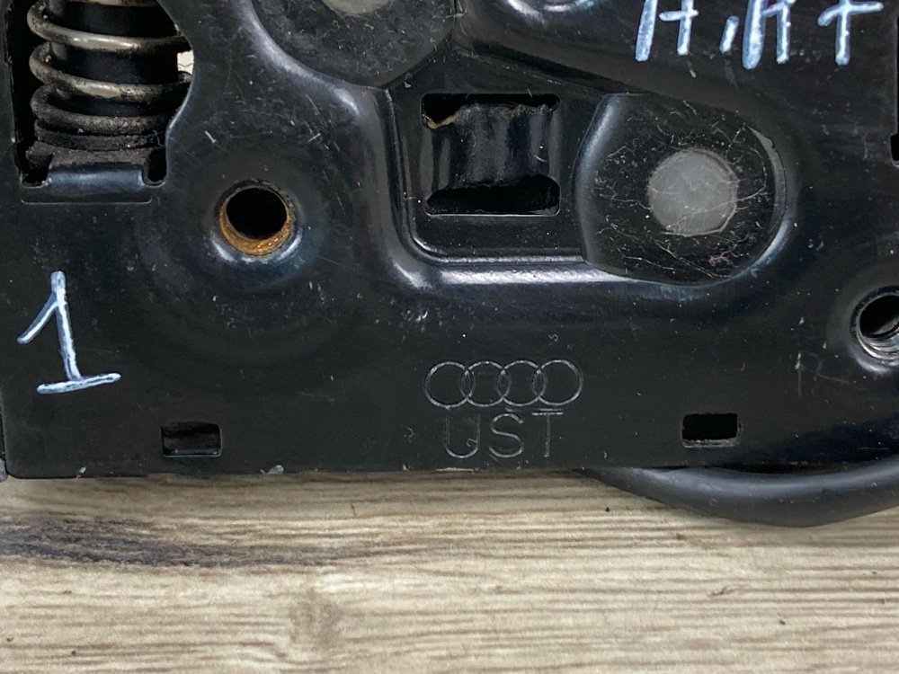 Замок капота, 1300 рублей, Москва