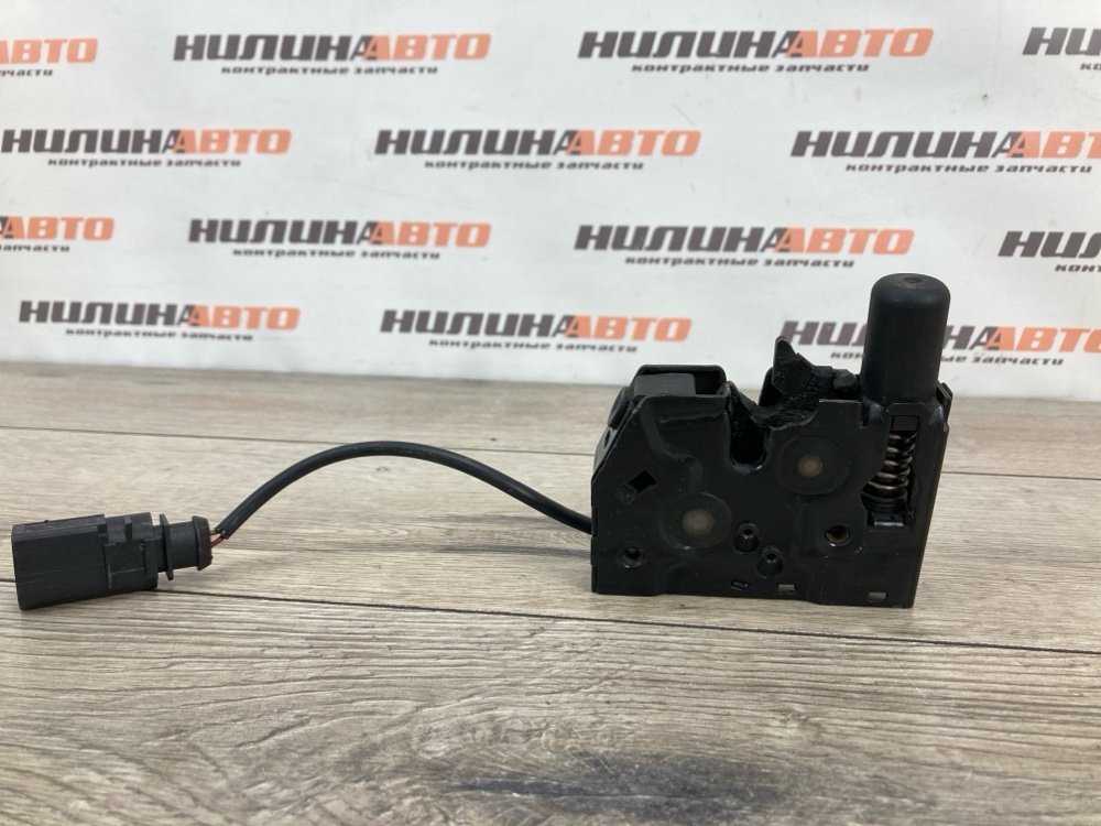 Замок капота, 1300 рублей, Москва