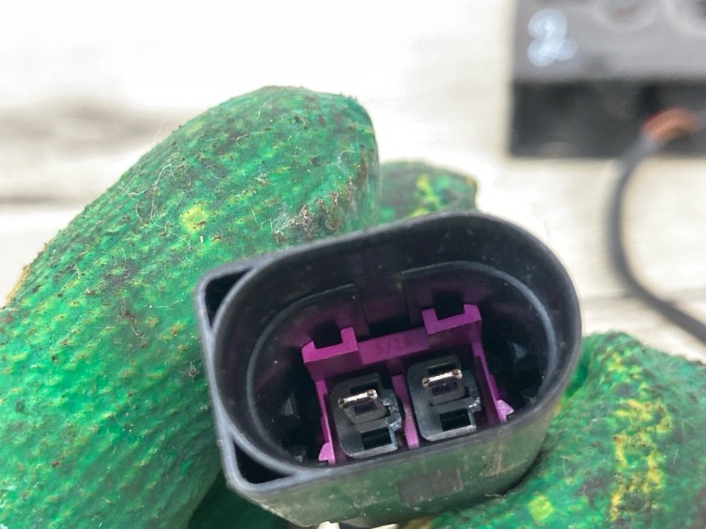 Замок капота, 1300 рублей, Москва