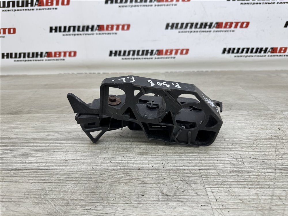 Кронштейн бампера, 1000 рублей, Севастополь