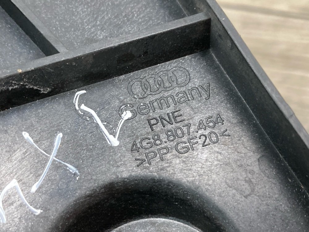 Кронштейн бампера, 1000 рублей, Москва