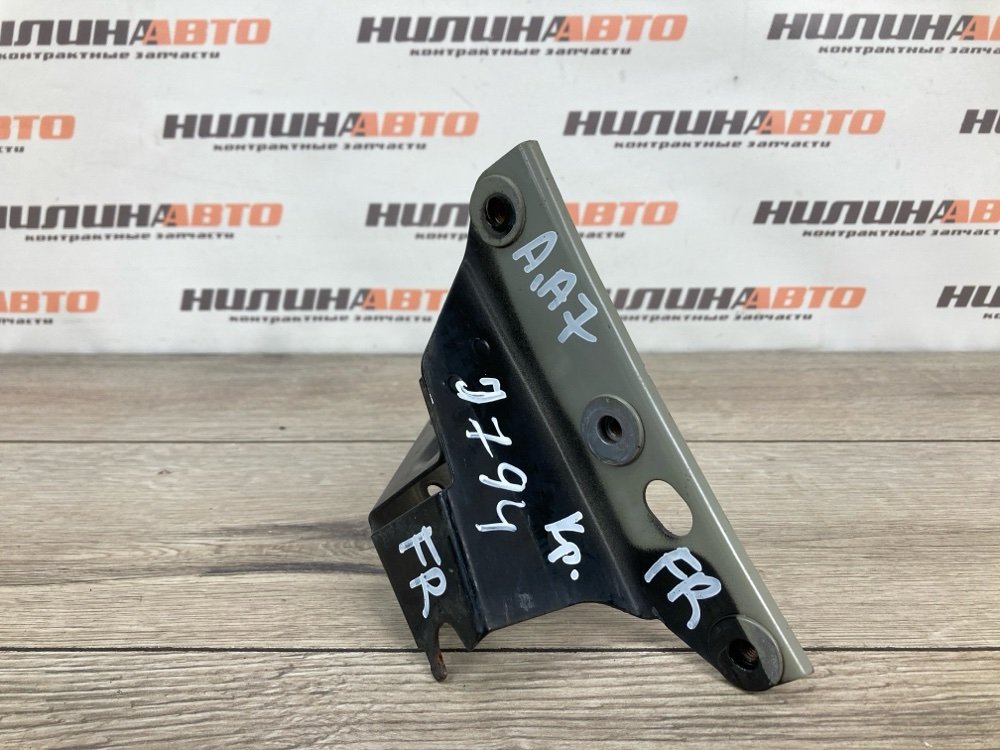 Кронштейн крыла, 2000 рублей, Москва