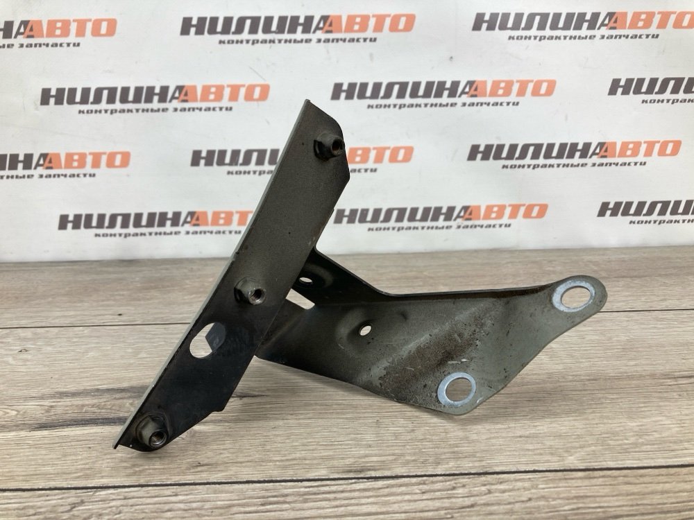 Кронштейн крыла, 2000 рублей, Москва