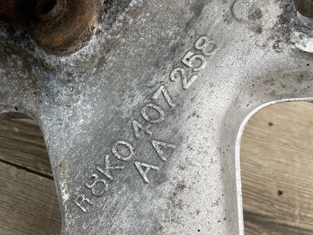 Кулак поворотный, 10000 рублей, Москва