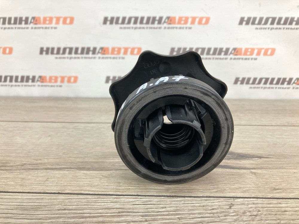 Крепление запасного колеса, 600 рублей, Москва