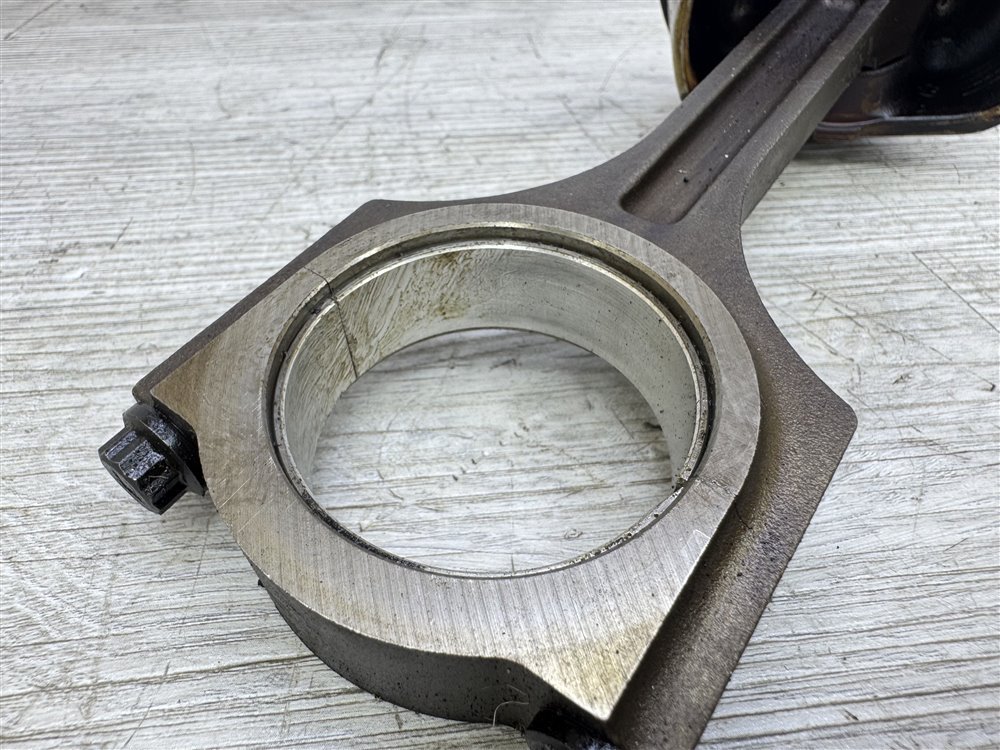 Поршень двигателя, 2500 рублей, Севастополь