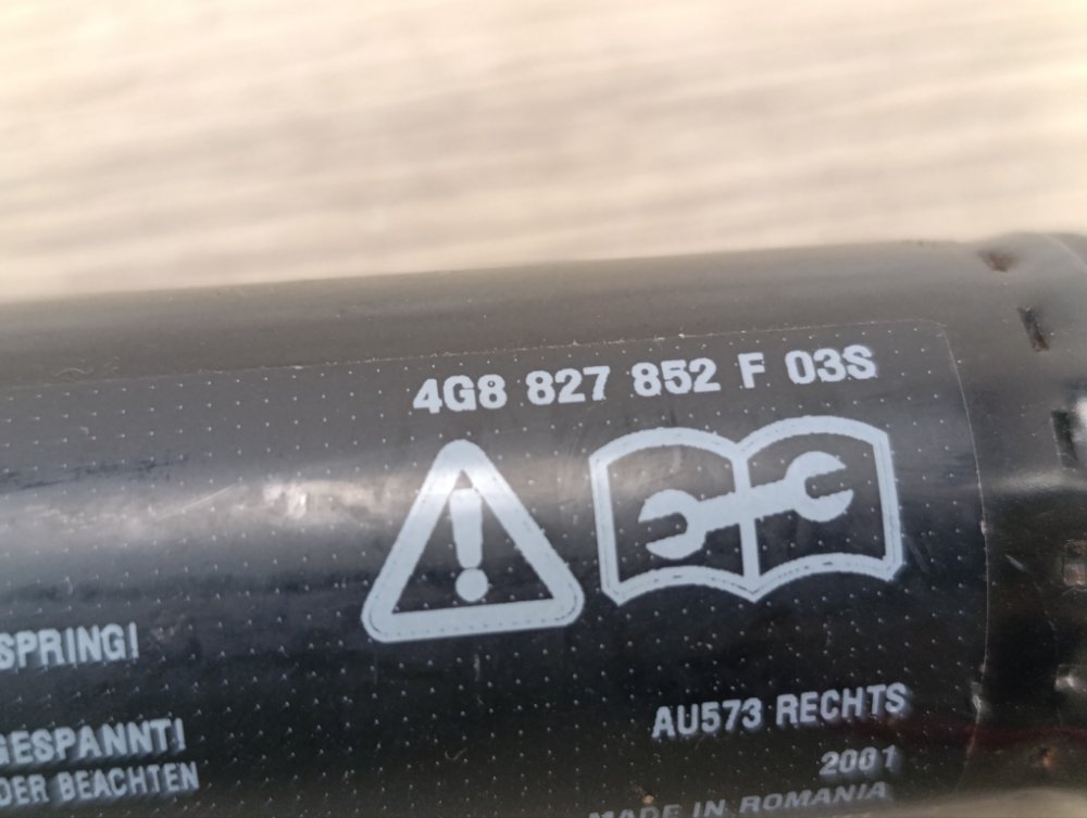 Амортизатор крышки багажника, 4000 рублей, Москва