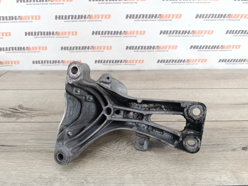 Кронштейн двигателя, 1500 рублей, Москва