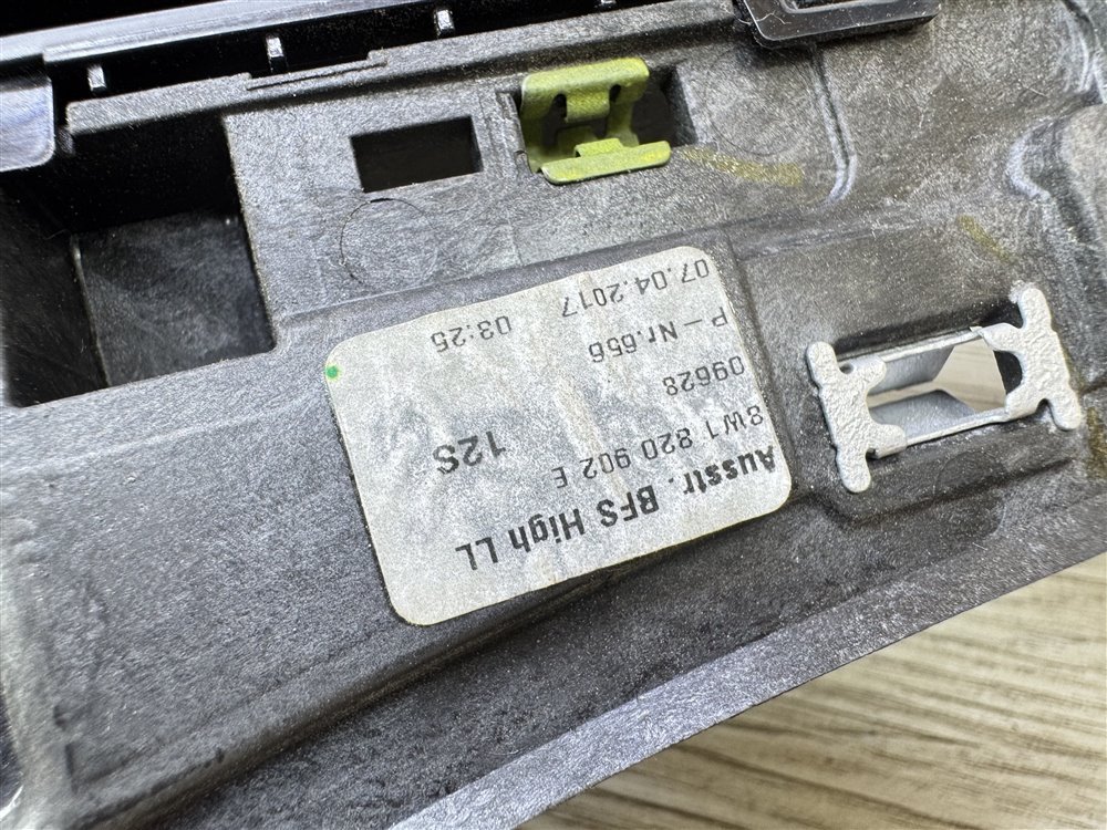 Дефлектор в торпедо, 7000 рублей, Севастополь